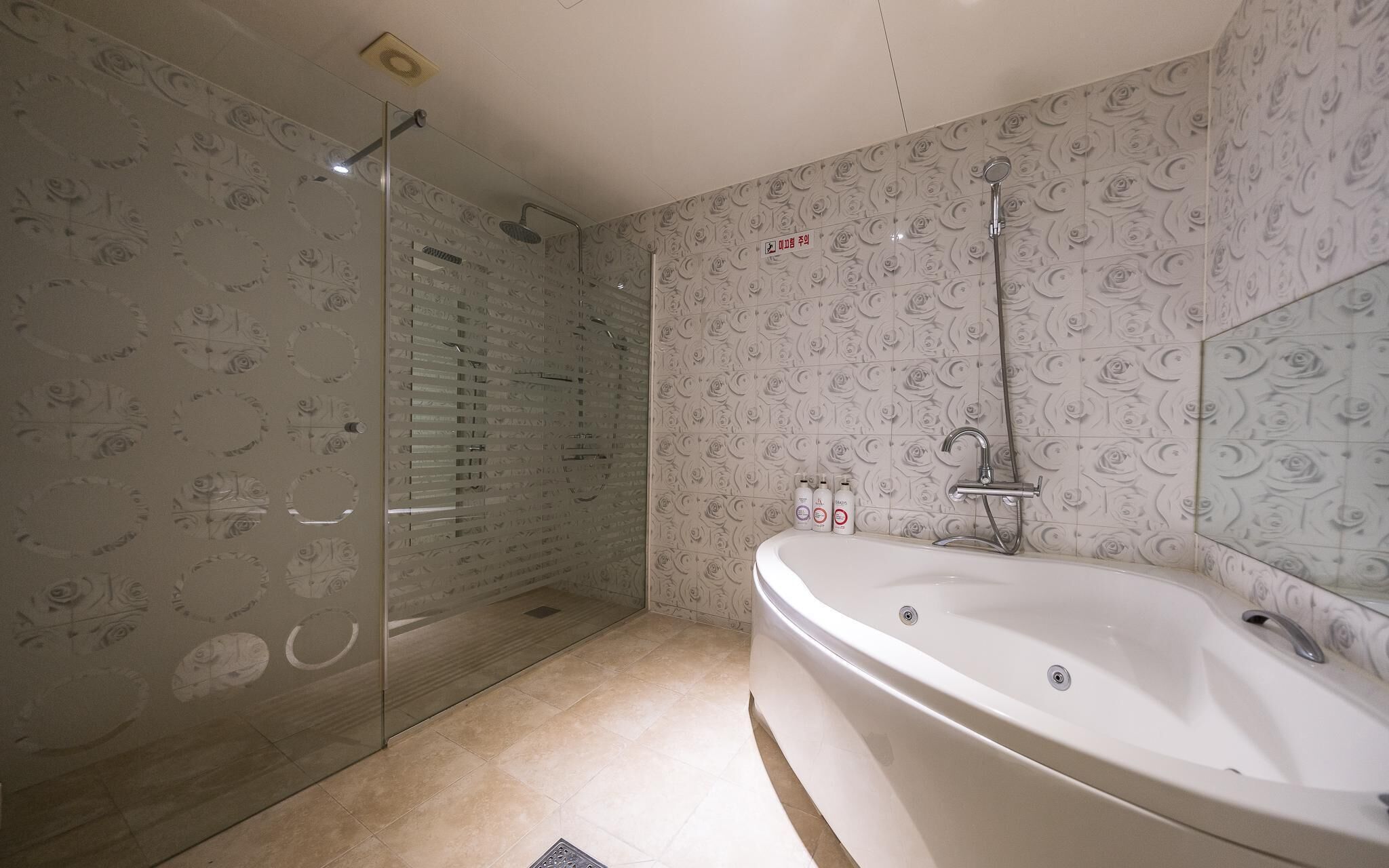 Ansan Walkers Hotel by Cozy 2*