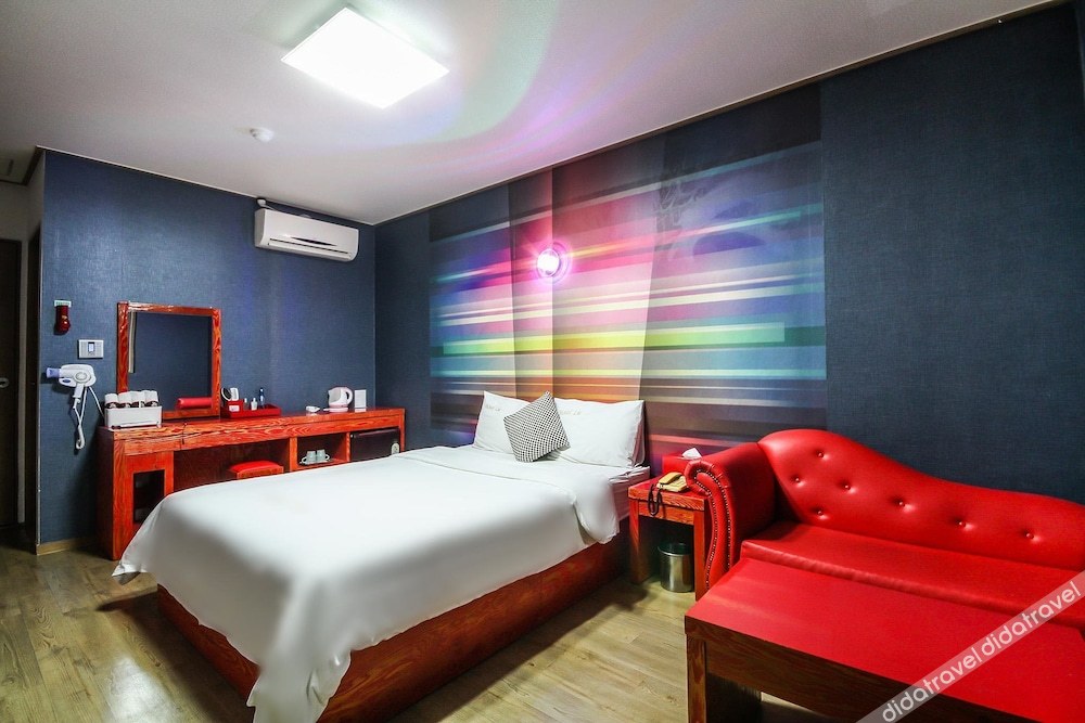 Hotel Lie 2*