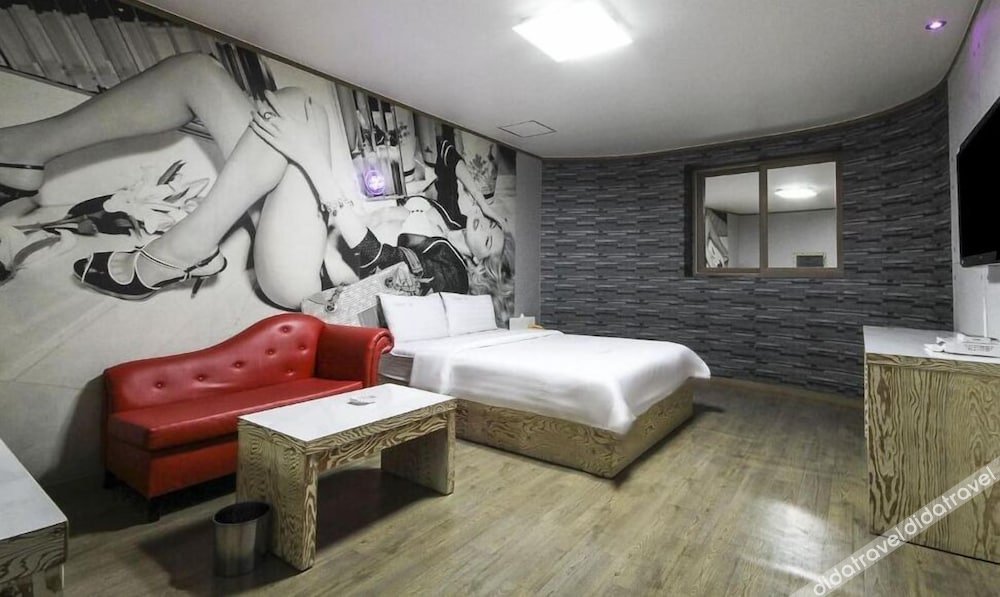 Hotel Lie 2*