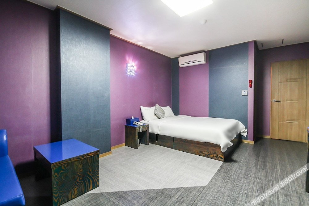 Hotel Lie 2*