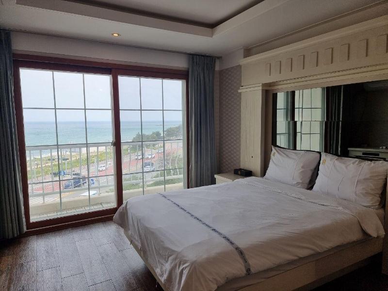 Benikea Mountain and Sea Yangyang 2*