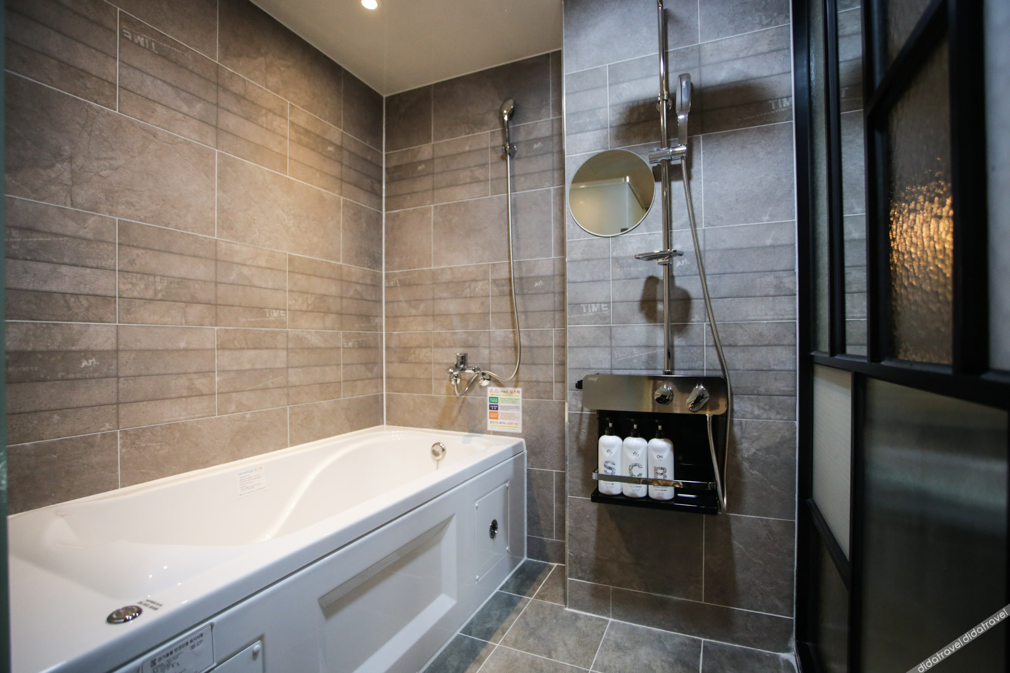 Yongin Hotel Wow 3*