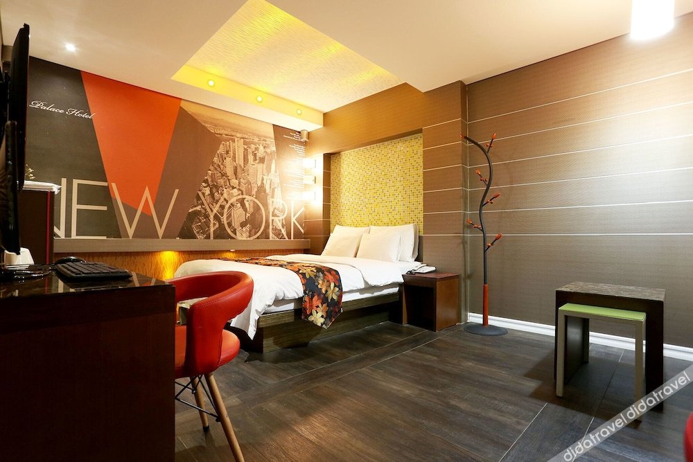 Hwagok Palace 2*