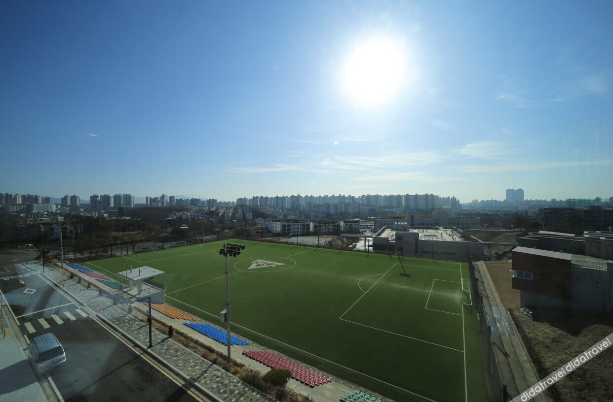 YMCA YOUTH CENTER 2*