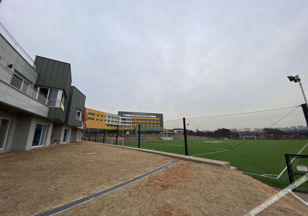 YMCA YOUTH CENTER 2*