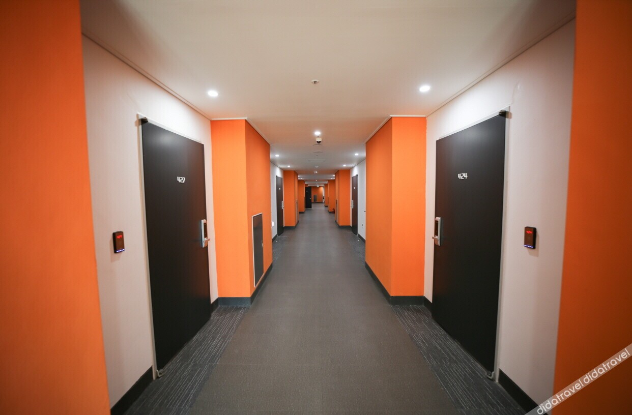 YMCA YOUTH CENTER 2*