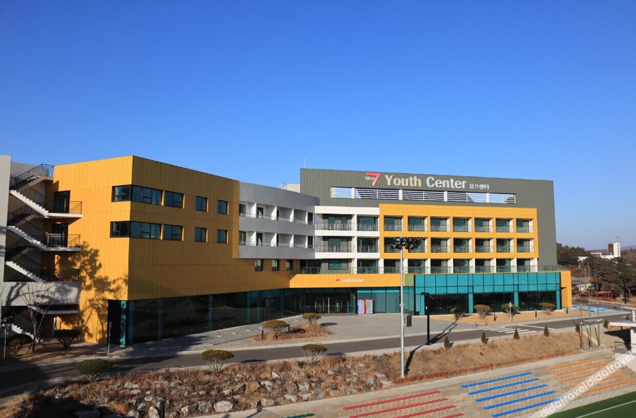 YMCA YOUTH CENTER 2*