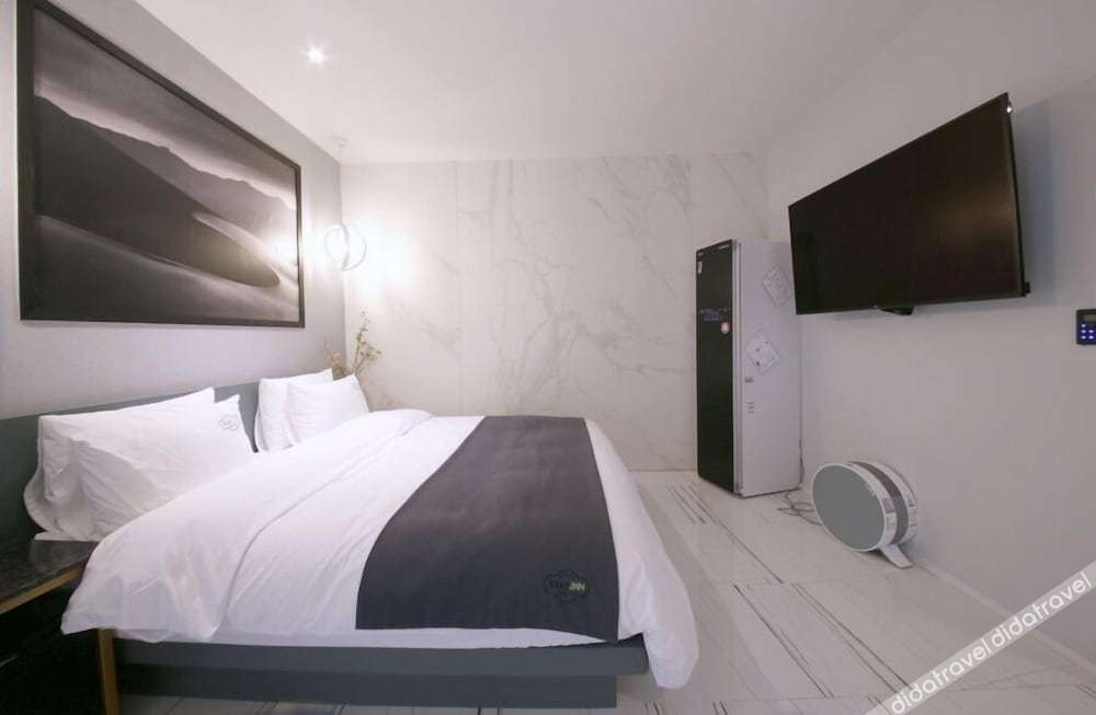 Stay-inn Hotel 3*