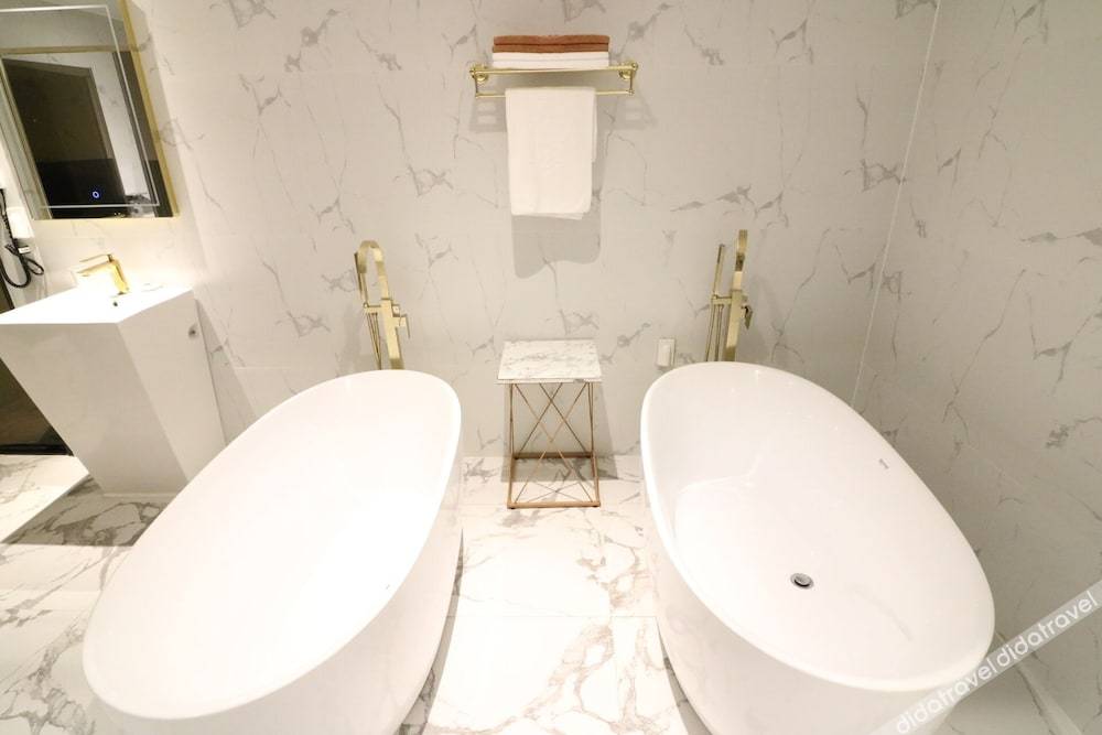 Stay-inn Hotel 3*