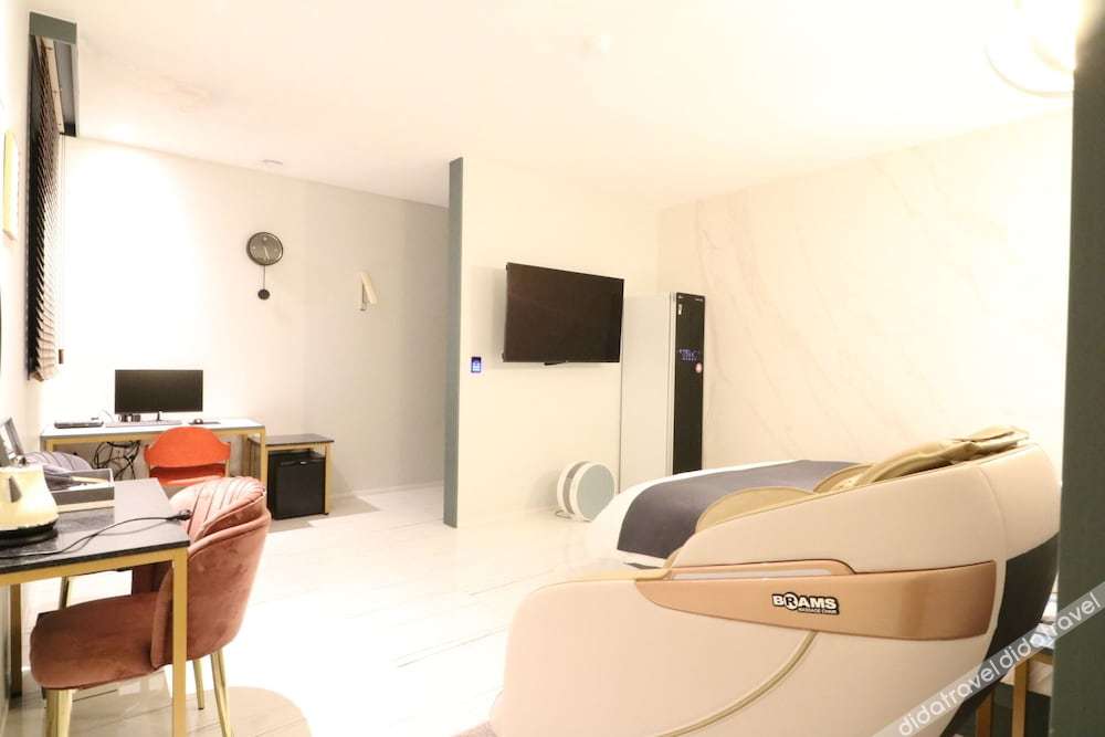 Stay-inn Hotel 3*