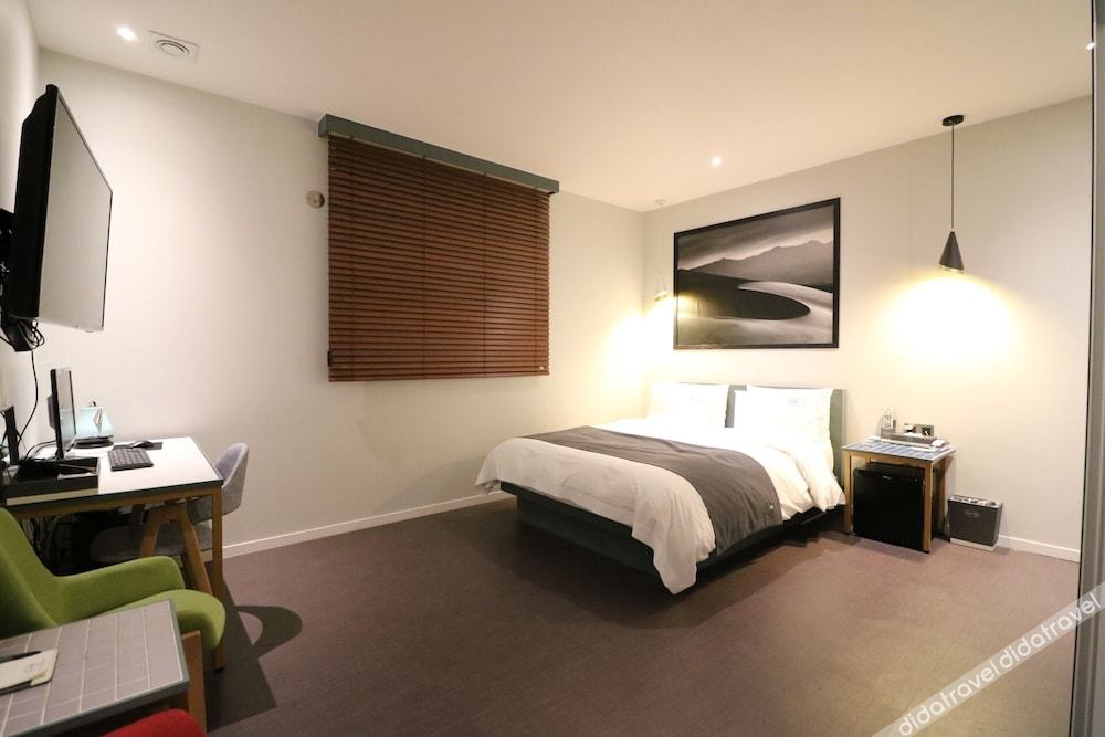 Stay-inn Hotel 3*