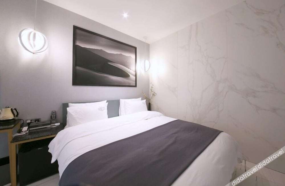 Stay-inn Hotel 3*