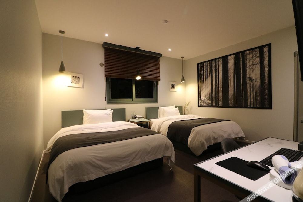 Stay-inn Hotel 3*