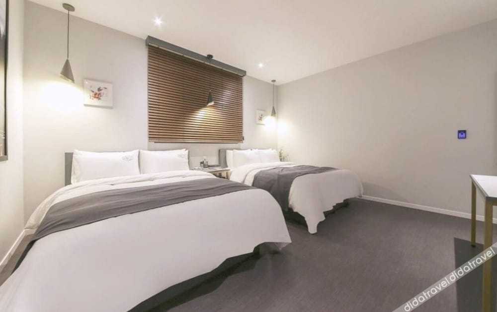 Stay-inn Hotel 3*