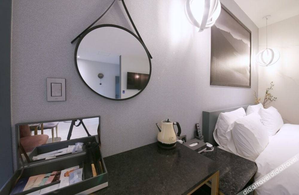 Stay-inn Hotel 3*
