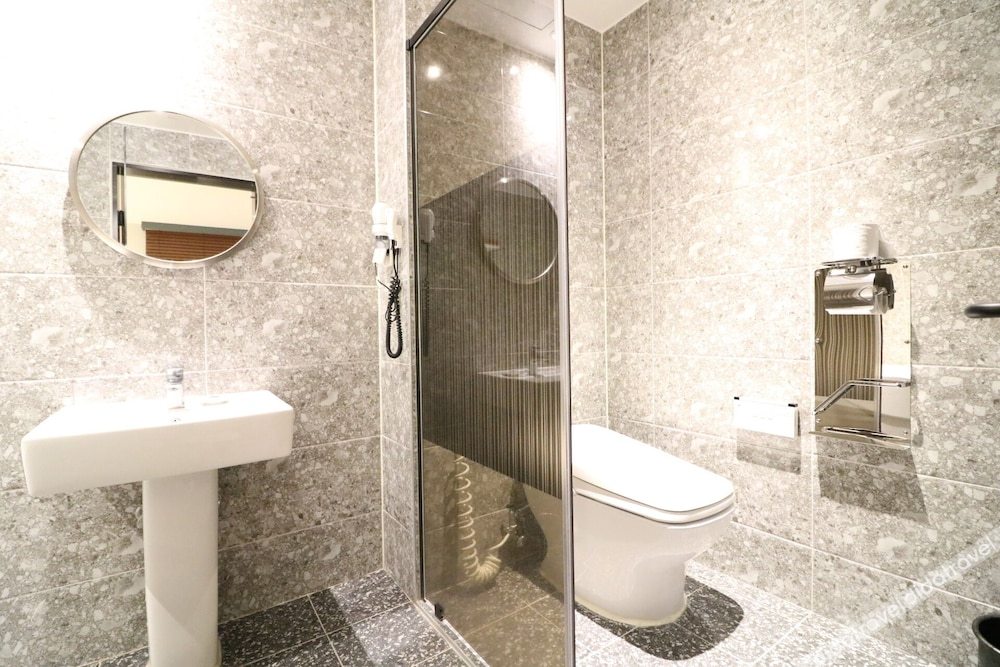 Stay-inn Hotel 3*