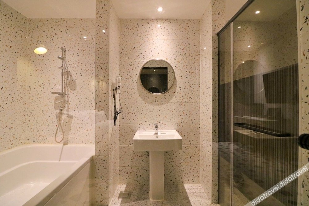 Stay-inn Hotel 3*