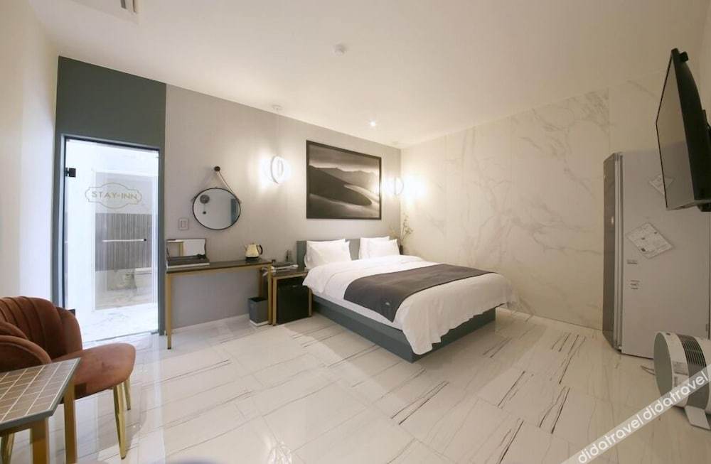 Stay-inn Hotel 3*