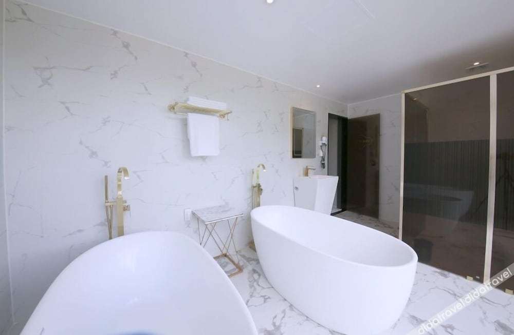 Stay-inn Hotel 3*