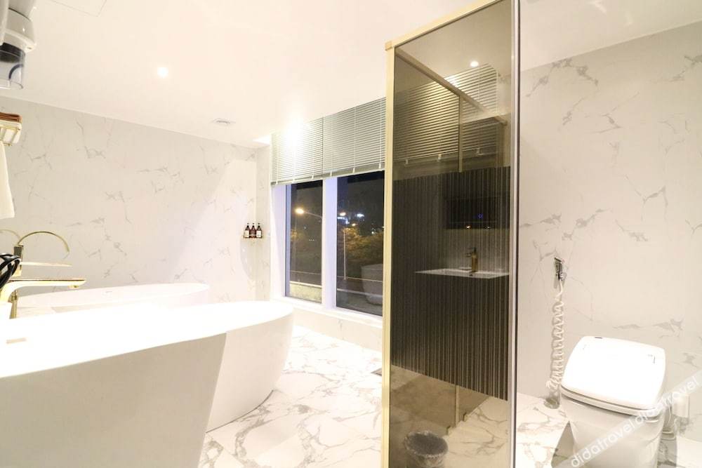 Stay-inn Hotel 3*
