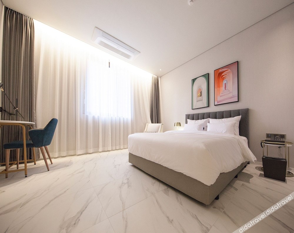 Hotel Londoner Yongwon 3*