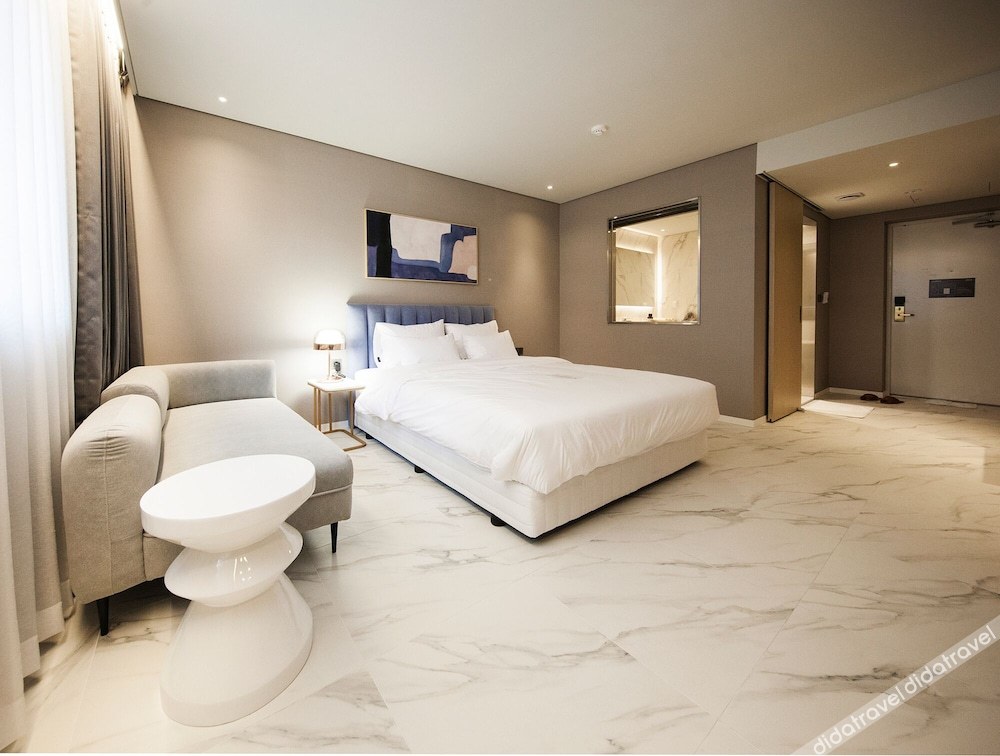 Hotel Londoner Yongwon 3*