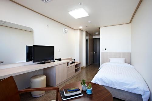 Hi Seoul Youth Hostel 3*