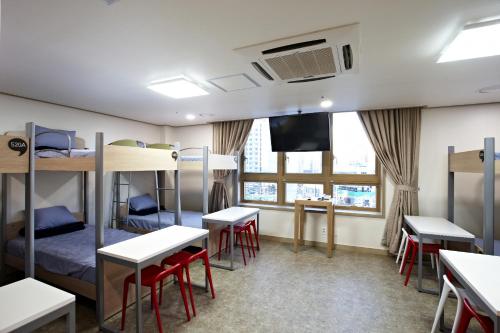 Hi Seoul Youth Hostel 3*