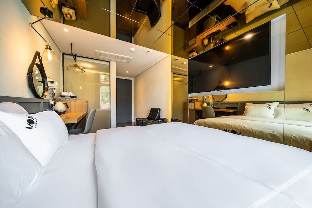 Hotel Moon 2*