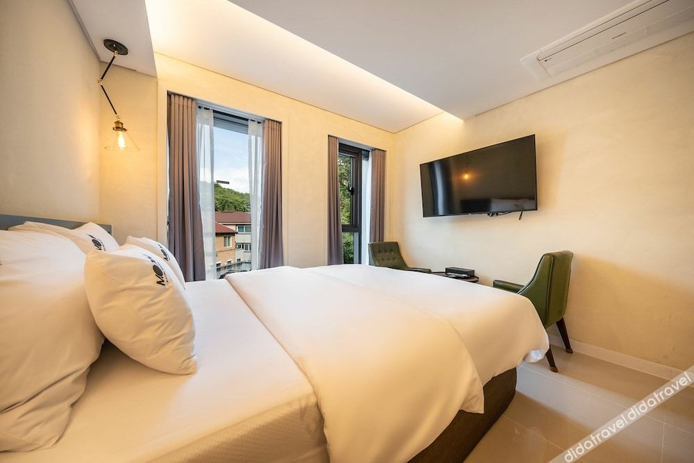 Hotel Moon 2*