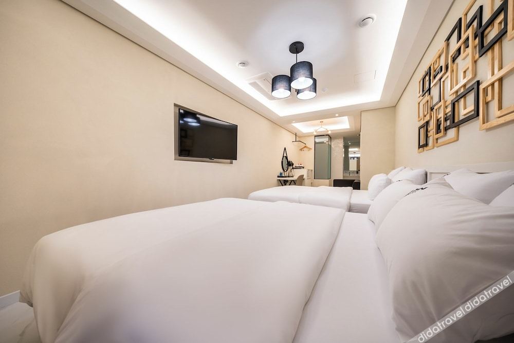 Hotel Moon 2*