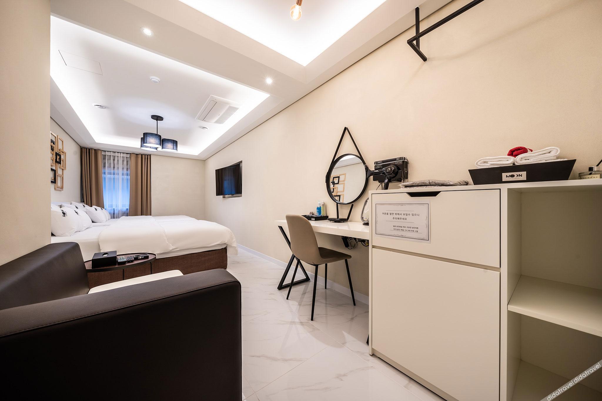 Hotel Moon 2*