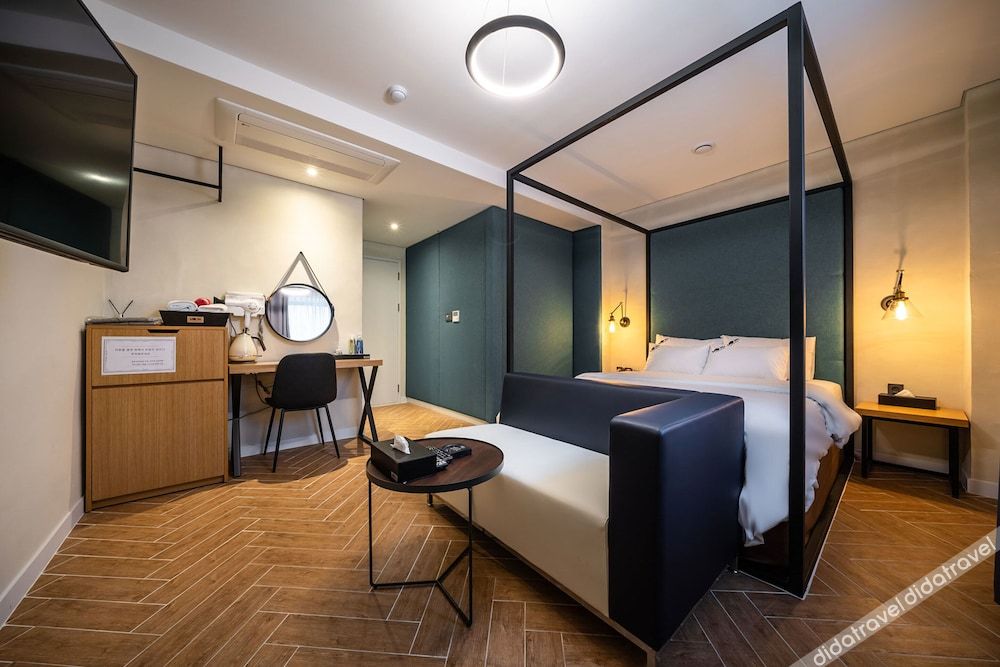 Hotel Moon 2*