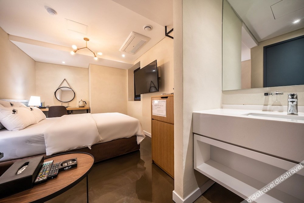 Hotel Moon 2*