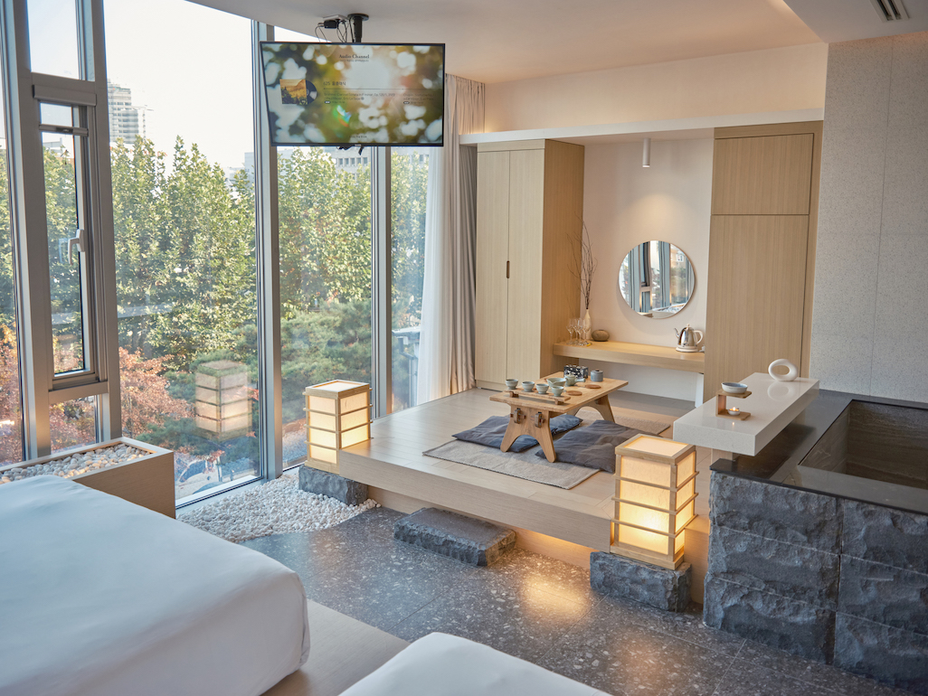 UH Suite The Seoul 2*
