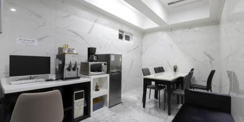Renaissance Hotel 3*