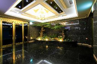Renaissance Hotel 3*