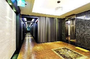 Renaissance Hotel 3*