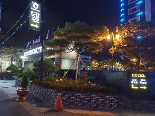 Renaissance Hotel 3*