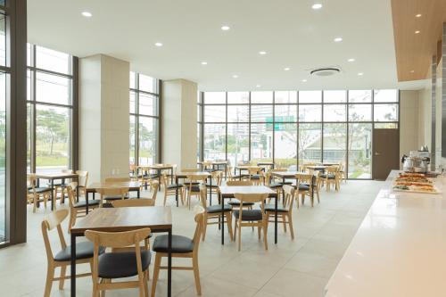 CENTUMMARK Hotel Yangyang 2*