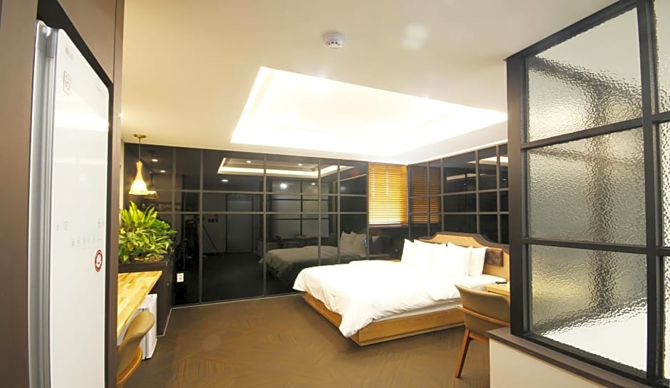 Amare Hotel 3*