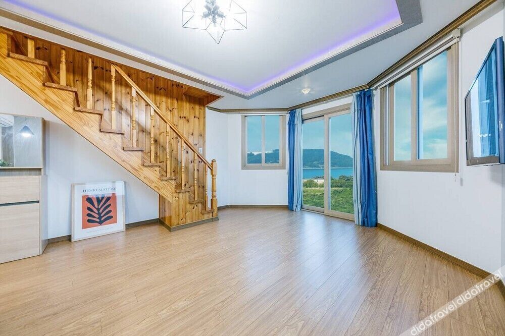 Star moon Pension 0*