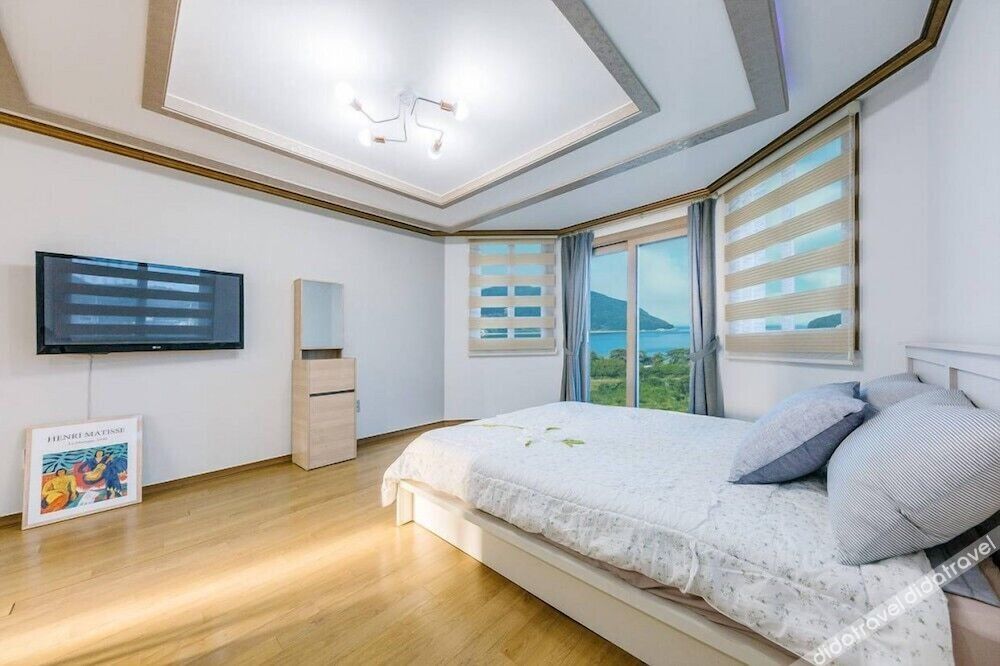 Star moon Pension 0*
