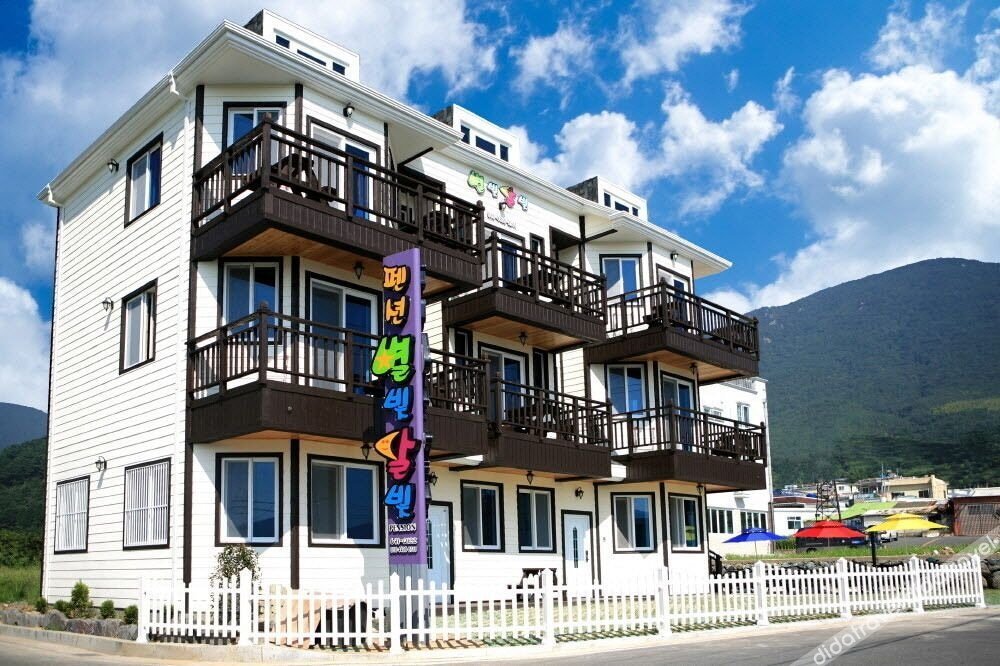 Star moon Pension 0*