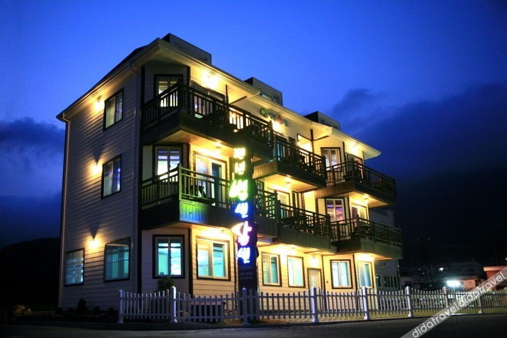 Star moon Pension 0*