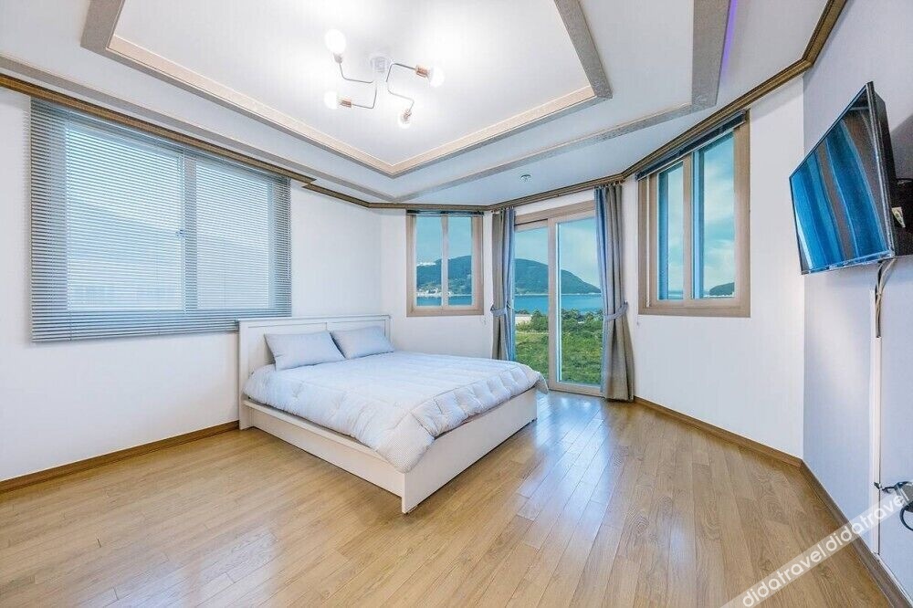 Star moon Pension 0*