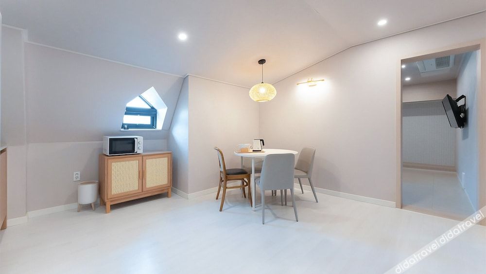 H.Avenue 3*