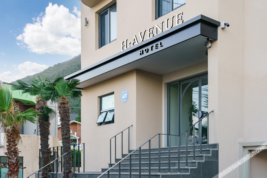 H.Avenue 3*