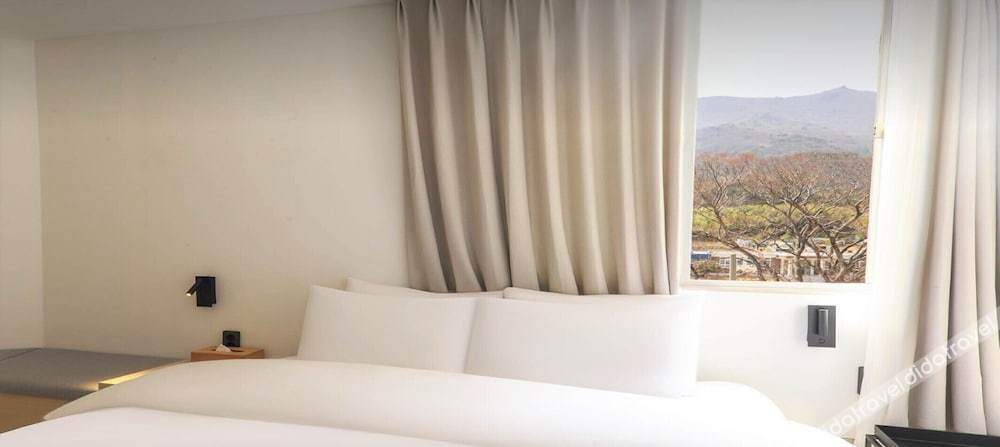 H.Avenue 3*