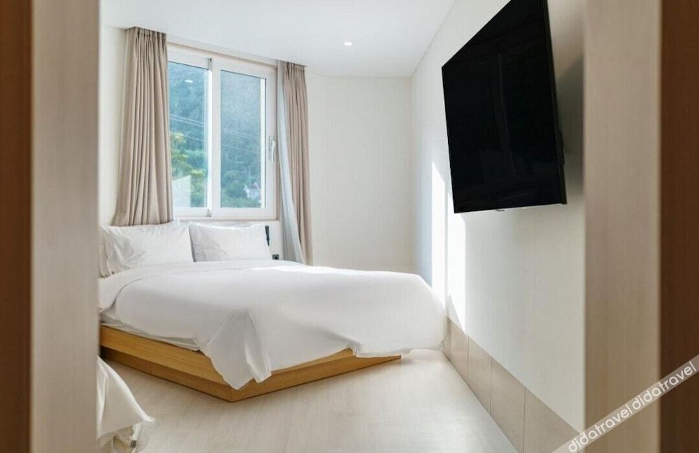 H.Avenue 3*